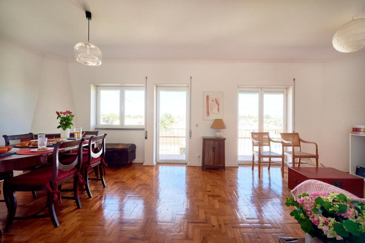Bright Apartment With Garden In Cascais Exterior photo